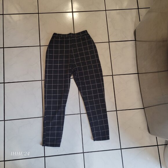 Boohoo Womens Black & White Checkered High-Waisted Trousers Size 8 - Picture 7 of 8